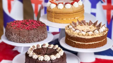 Coronation Cakes A Crop.Soft Image.0035 (1)